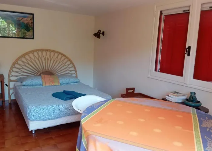 House With Garden 10 Min Walk From The Sea Vakantiehuis *