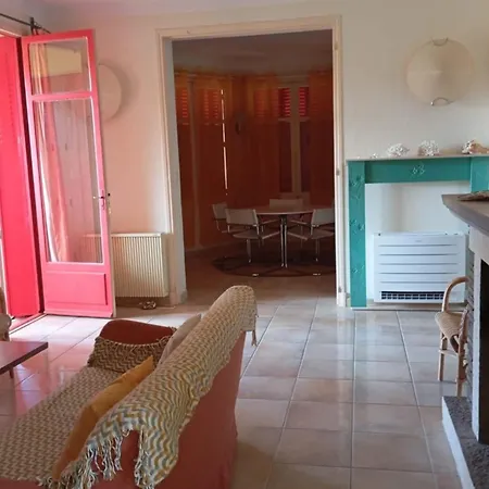 House 8p With Garden 10 Min Walk From The Sea *