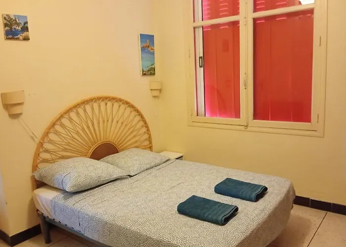 House With Garden 10 Min Walk From The Sea * Saint-Raphaël