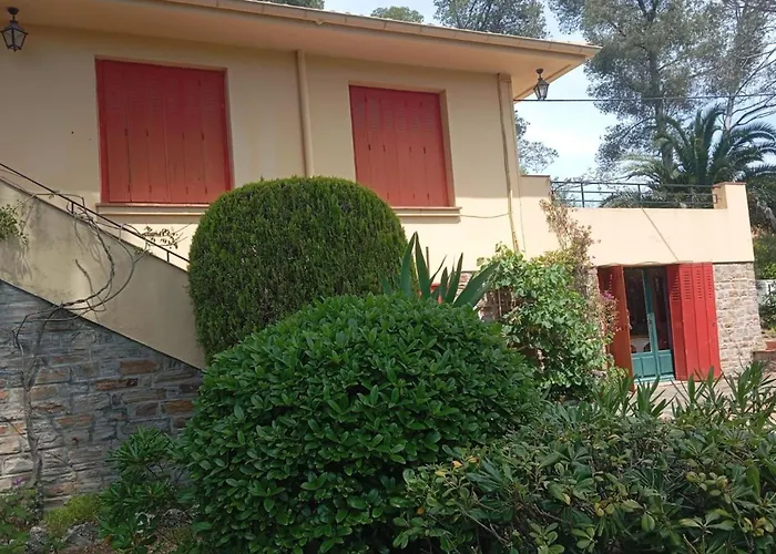 House With Garden 10 Min Walk From The Sea