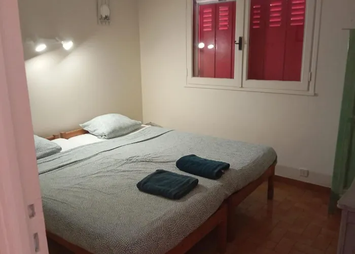 House With Garden 10 Min Walk From The Sea Ferienhaus Saint-Raphaël