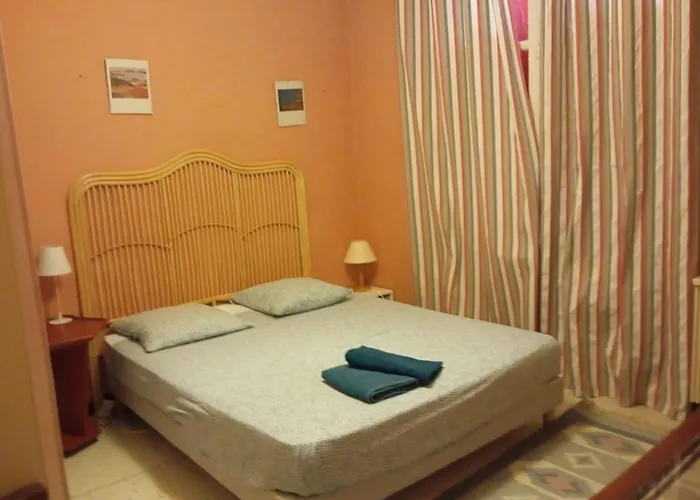 House With Garden 10 Min Walk From The Sea Dom wakacyjny