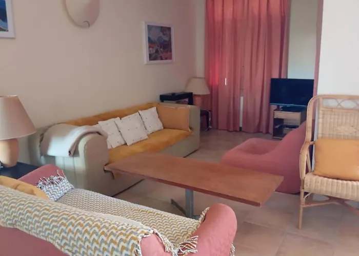 House With Garden 10 Min Walk From The Sea